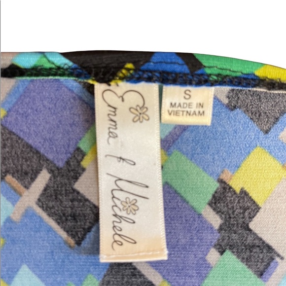 Abstract Wrap Dress - Picture 5 of 5